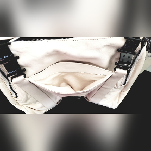 ROCHAS Handbag in Cream - Picture 6 of 10